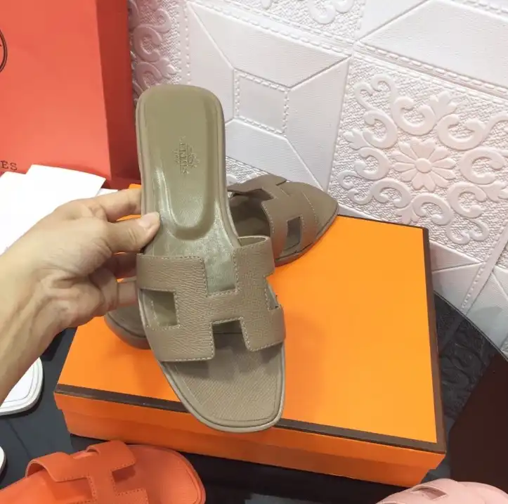 hype Hermes Slippers