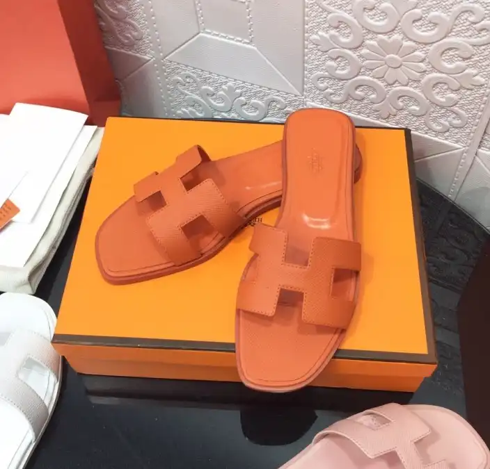 hype Hermes Slippers