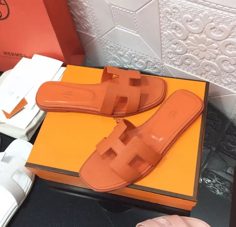 hype Hermes Slippers