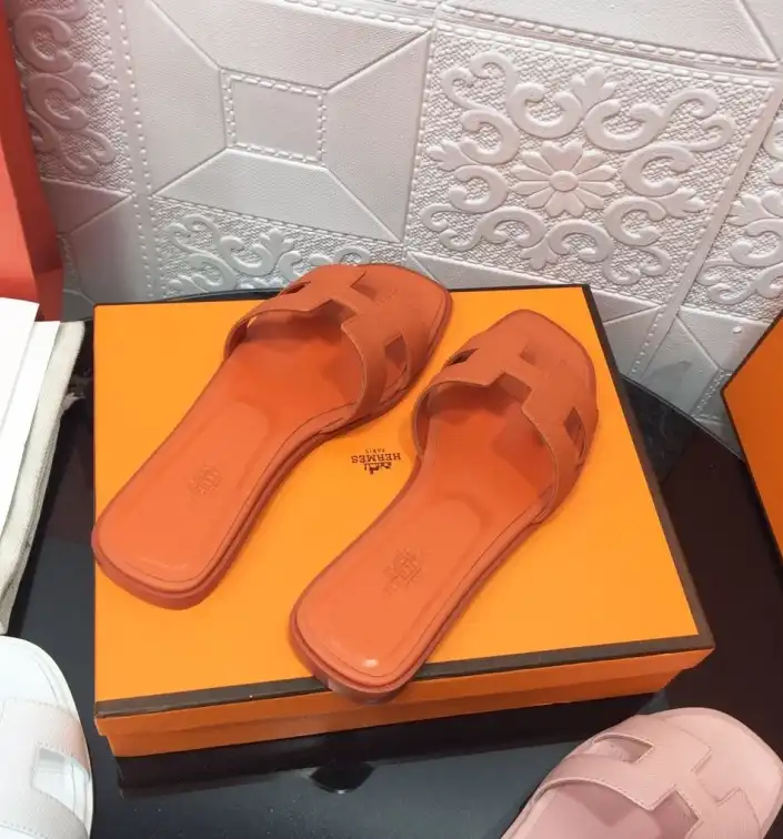 hype Hermes Slippers