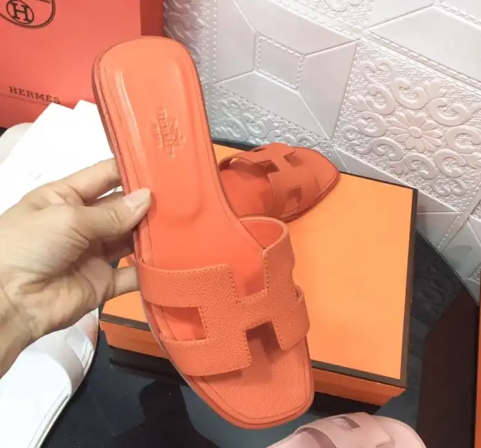 hype Hermes Slippers