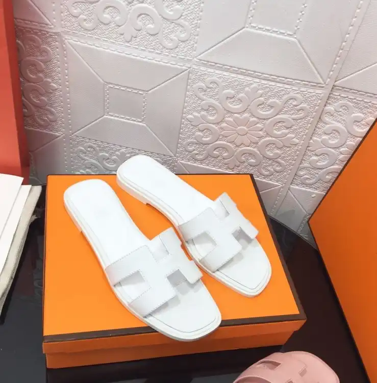 hype Hermes Slippers