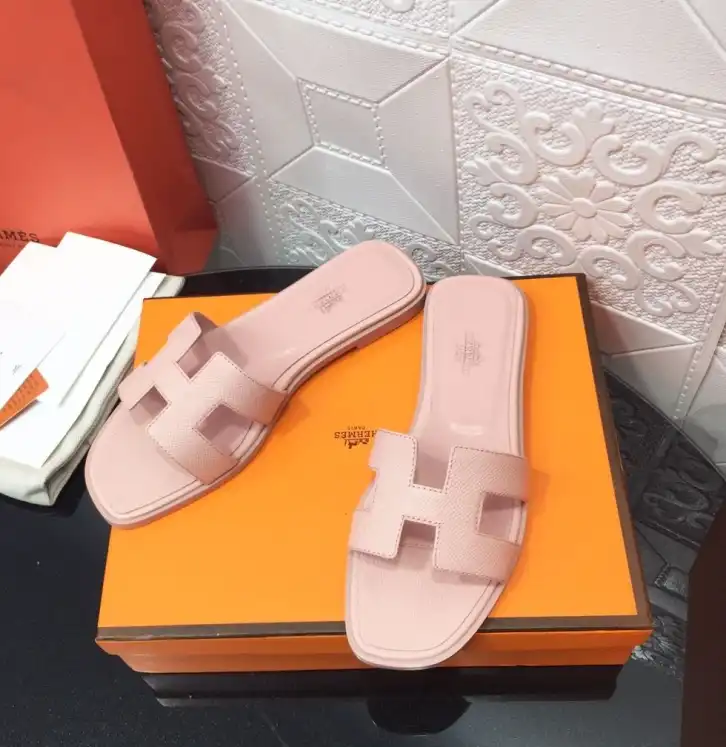 hype Hermes Slippers