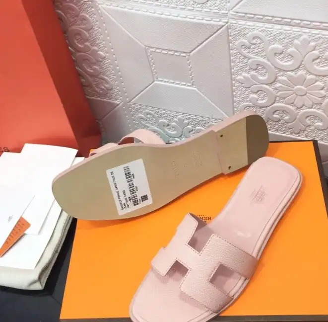 hype Hermes Slippers