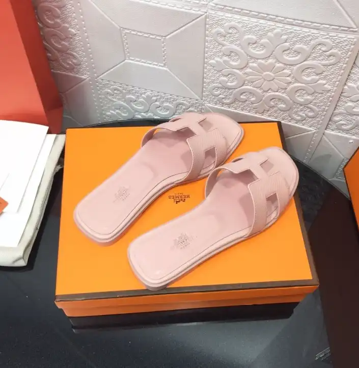 hype Hermes Slippers