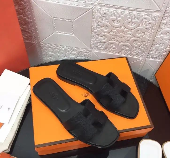 hype Hermes Slippers