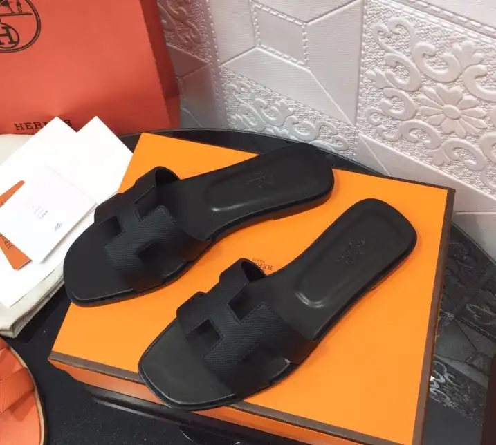 hype Hermes Slippers