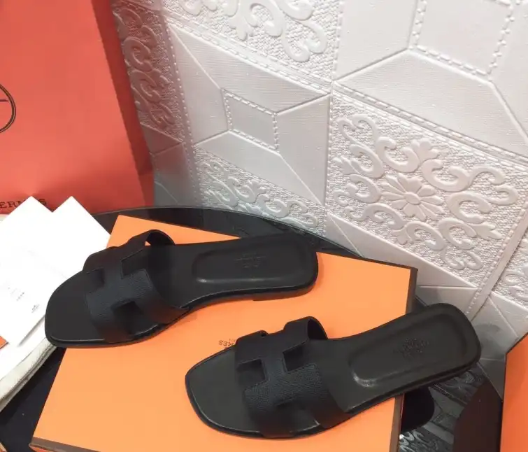 hype Hermes Slippers