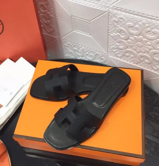 hype Hermes Slippers