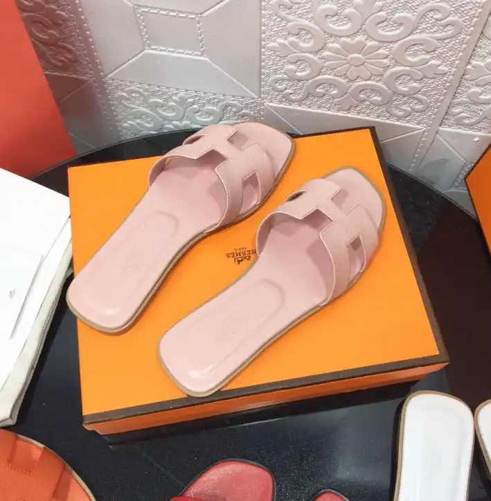 hype Hermes Slippers