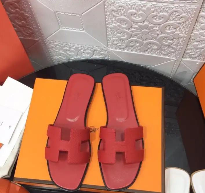 hype Hermes Slippers