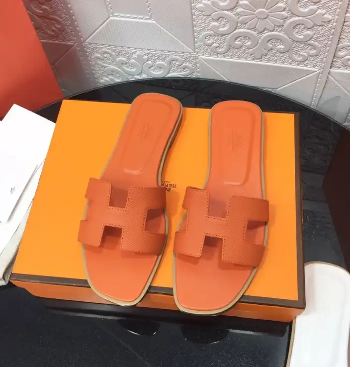 hype Hermes Slippers