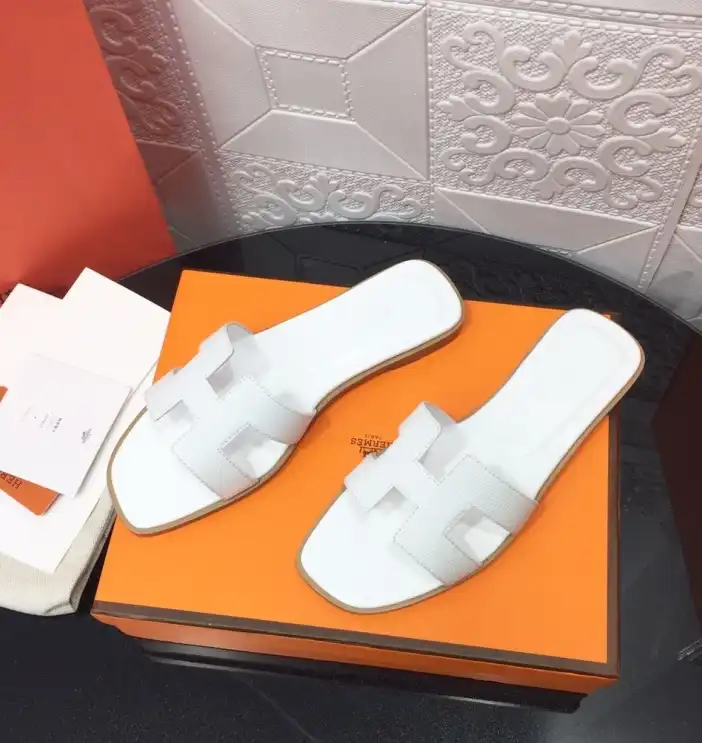 hype Hermes Slippers