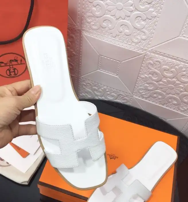 hype Hermes Slippers