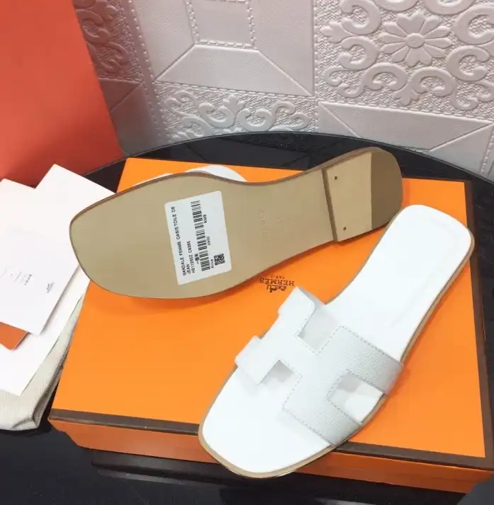 hype Hermes Slippers