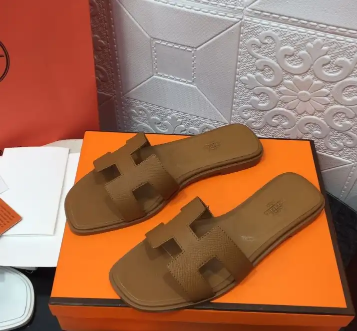 hype Hermes Slippers