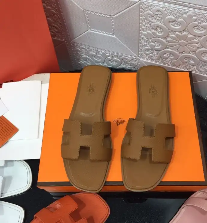 hype Hermes Slippers