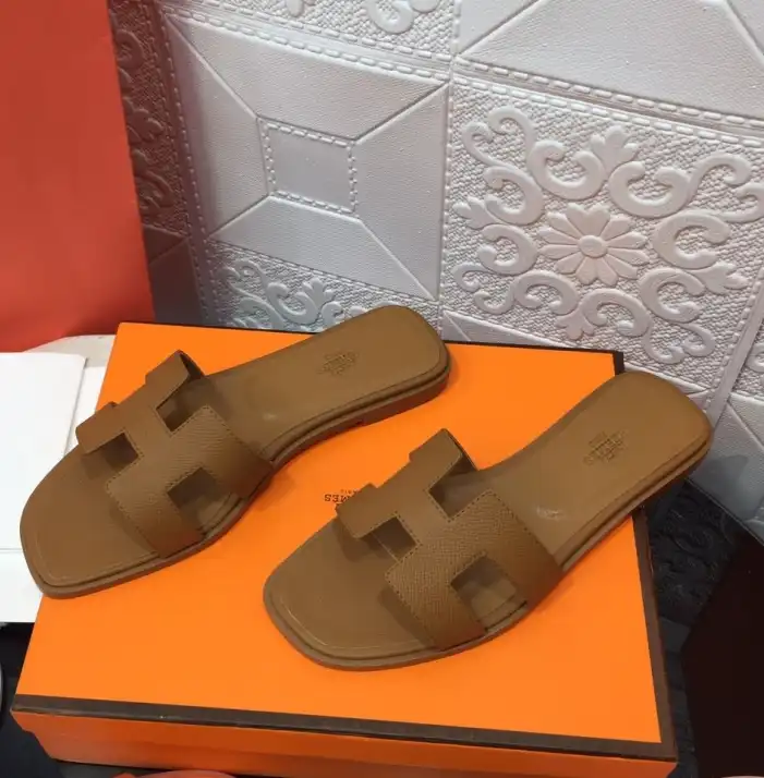 hype Hermes Slippers