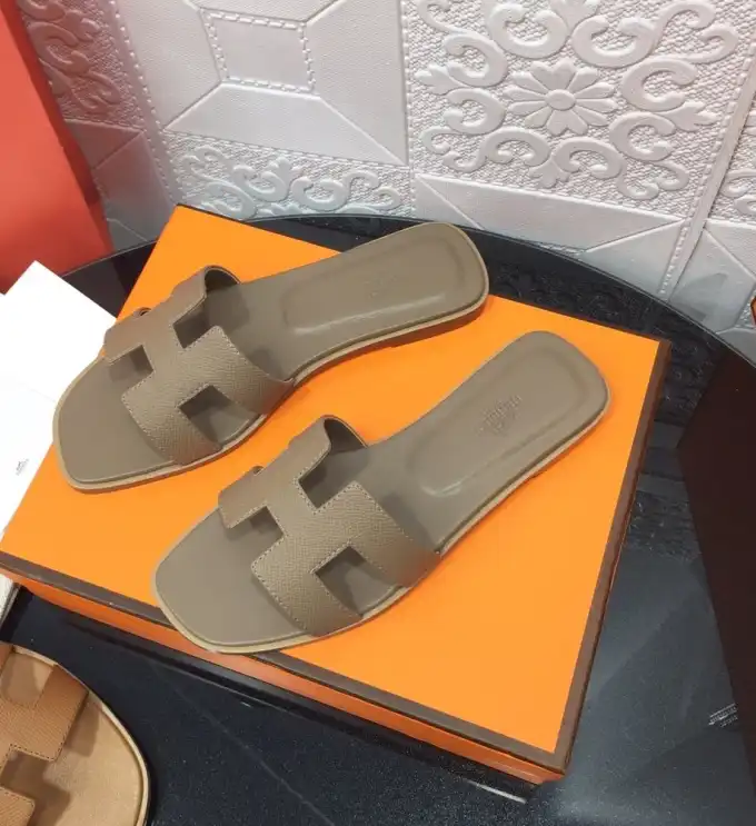 hype Hermes Slippers