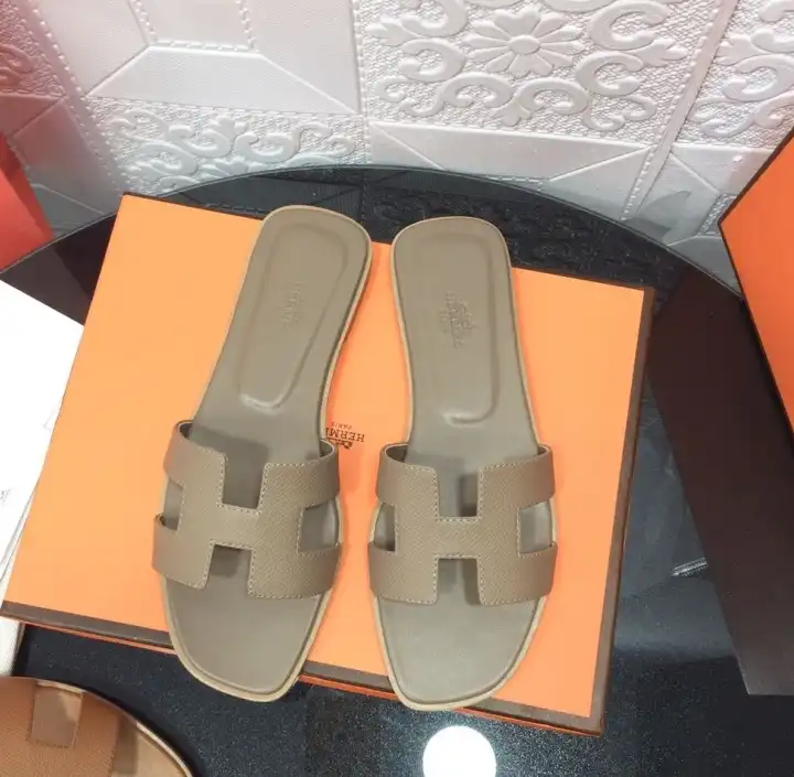 hype Hermes Slippers