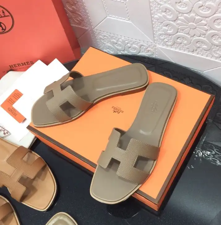 hype Hermes Slippers