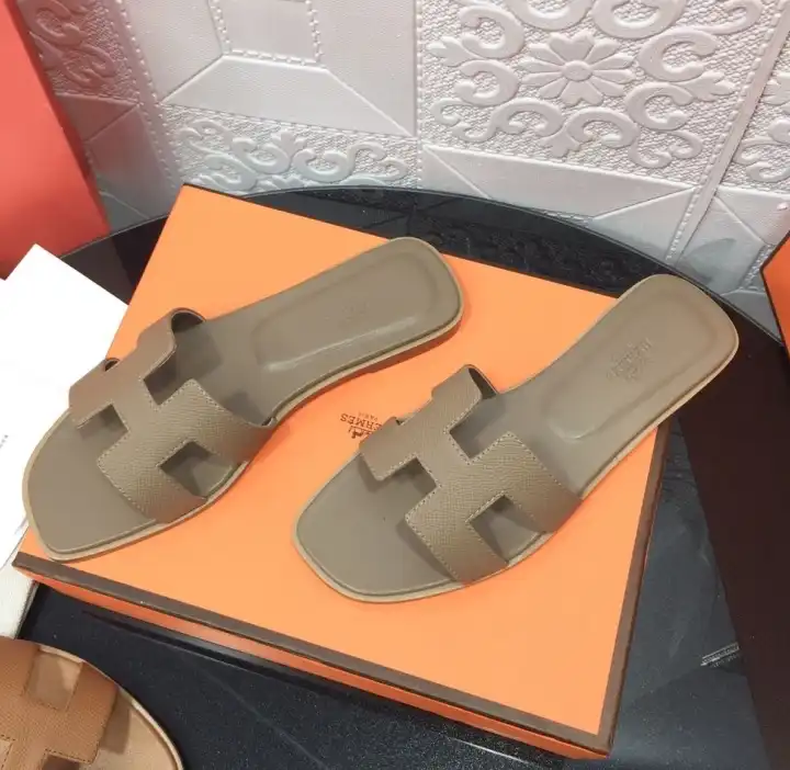 hype Hermes Slippers