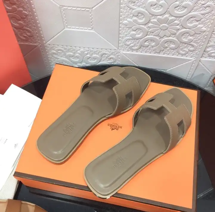 hype Hermes Slippers