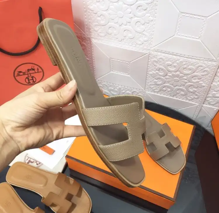 hype Hermes Slippers