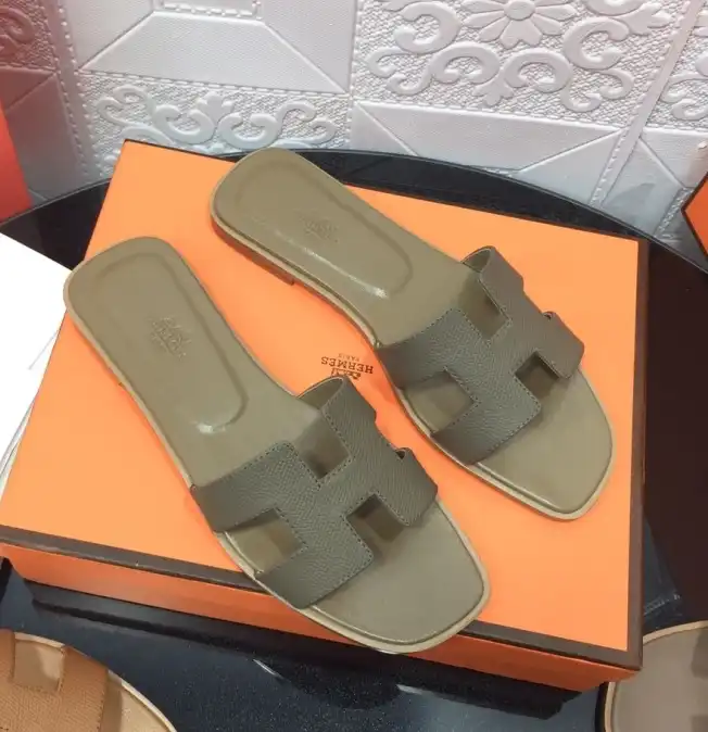 hype Hermes Slippers