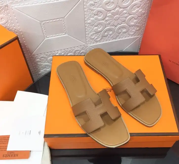 hype Hermes Slippers