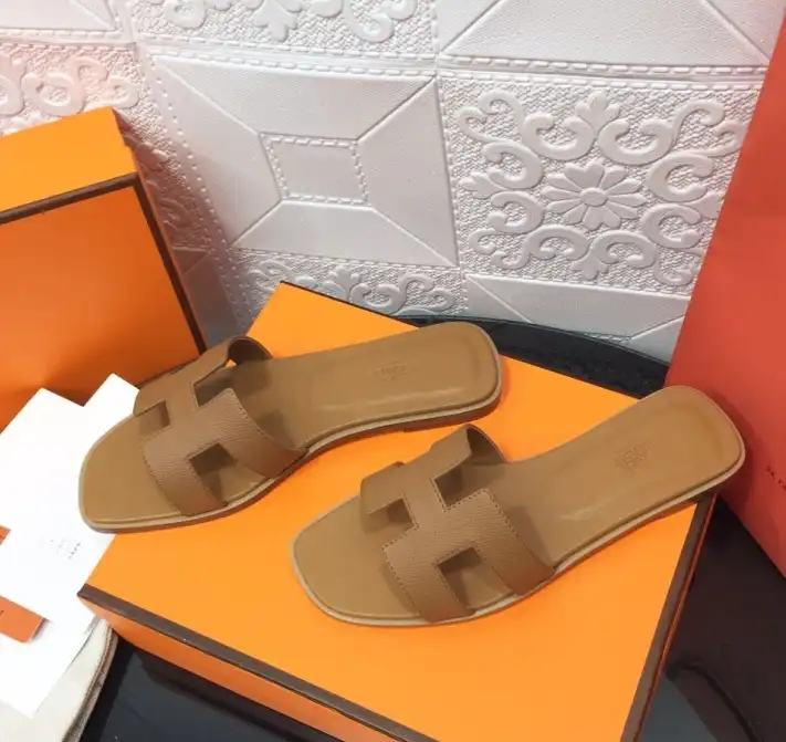 hype Hermes Slippers