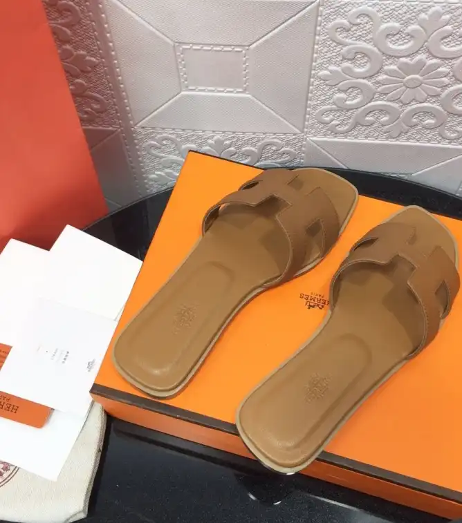 hype Hermes Slippers