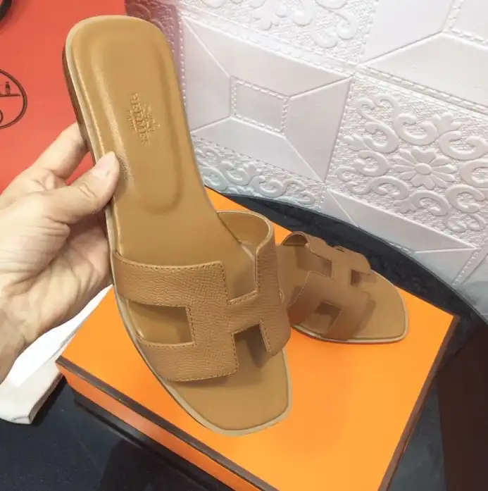 hype Hermes Slippers