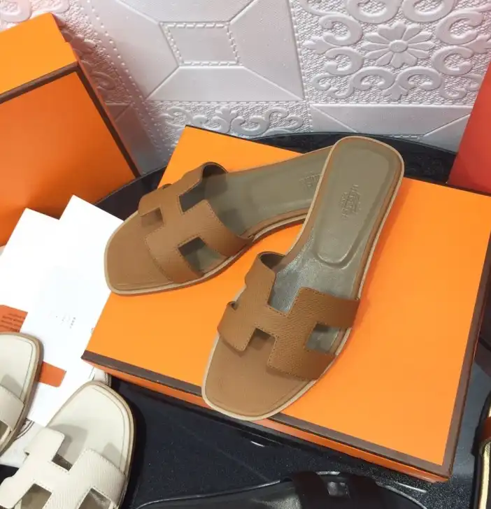 hype Hermes Slippers