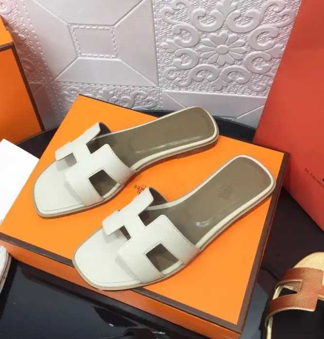 hype Hermes Slippers