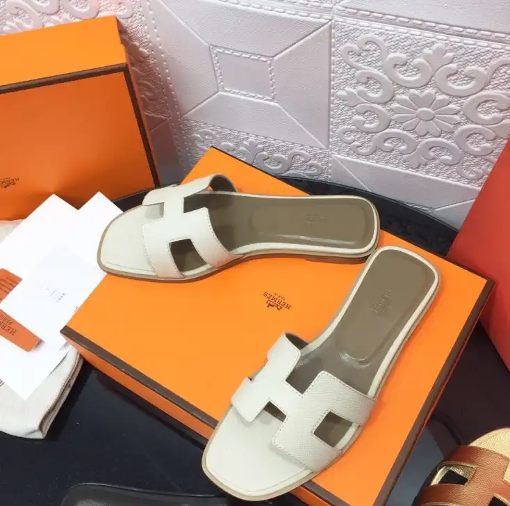 hype Hermes Slippers