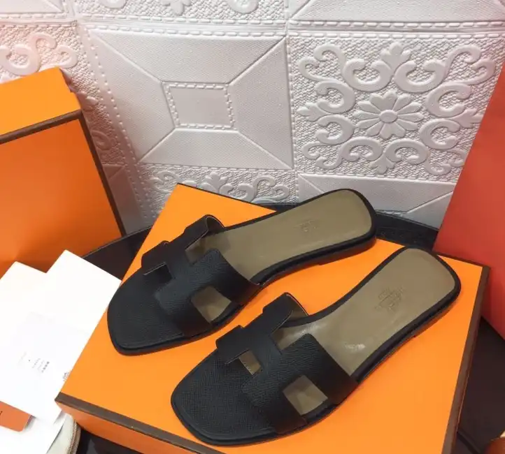 hype Hermes Slippers