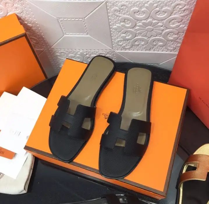 hype Hermes Slippers