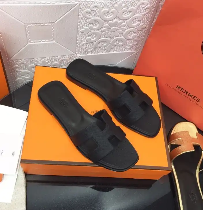 hype Hermes Slippers