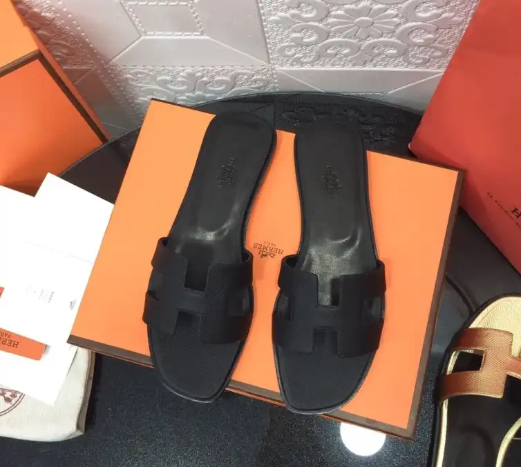 hype Hermes Slippers