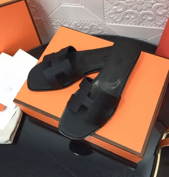 hype Hermes Slippers