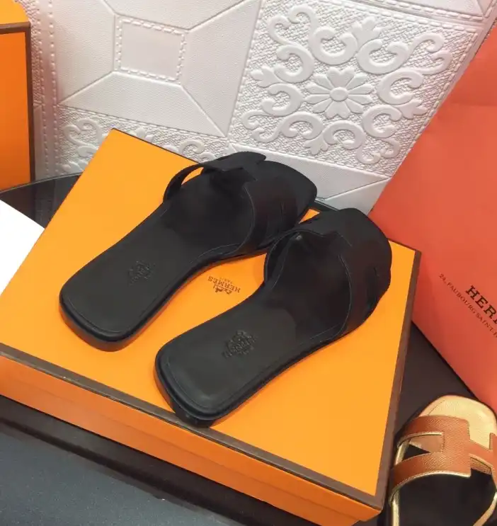 hype Hermes Slippers