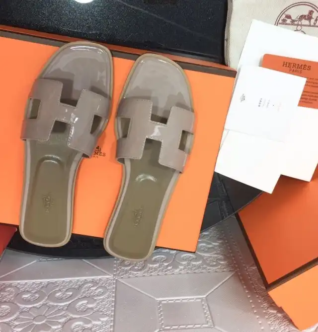 hype Hermes Slippers