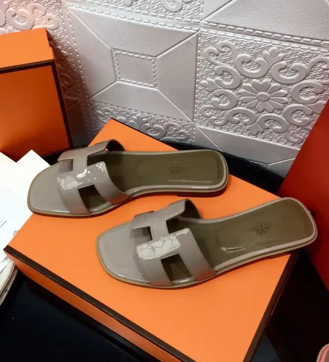 hype Hermes Slippers