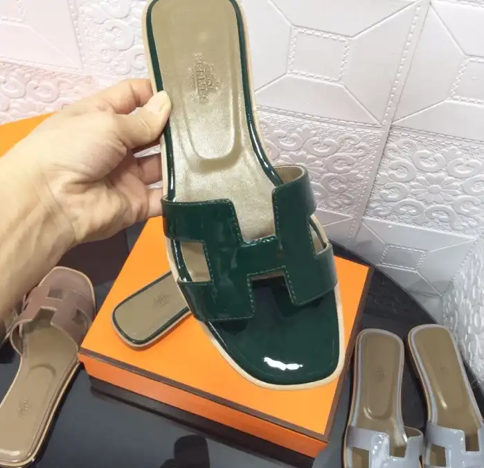 hype Hermes Slippers