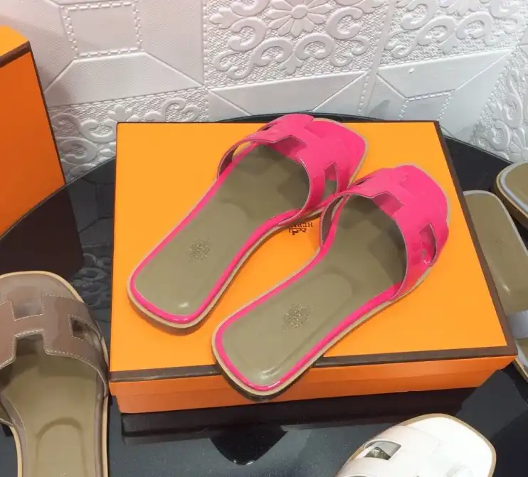 hype Hermes Slippers