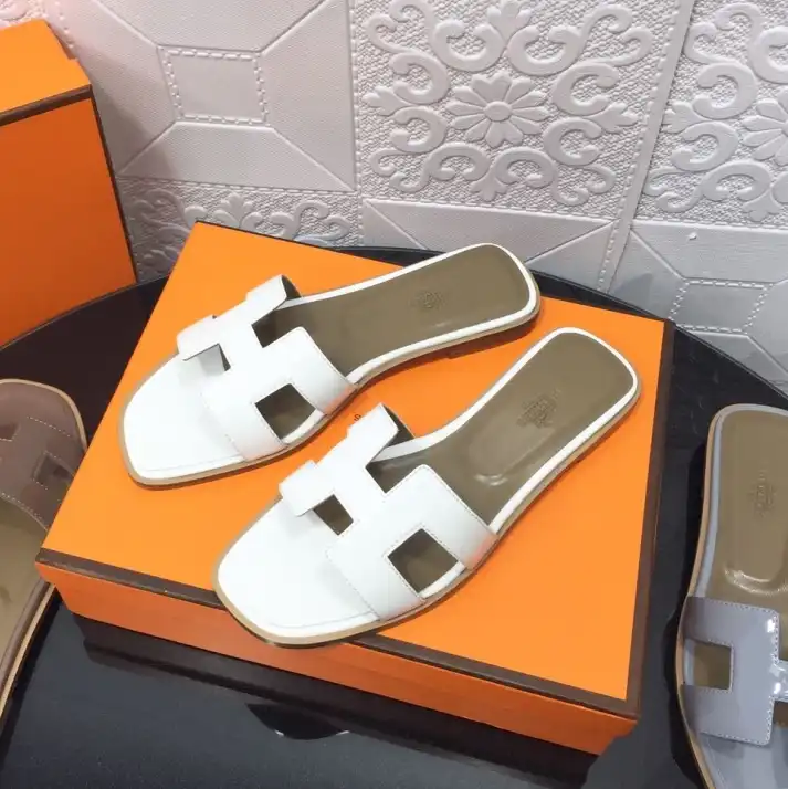 hype Hermes Slippers