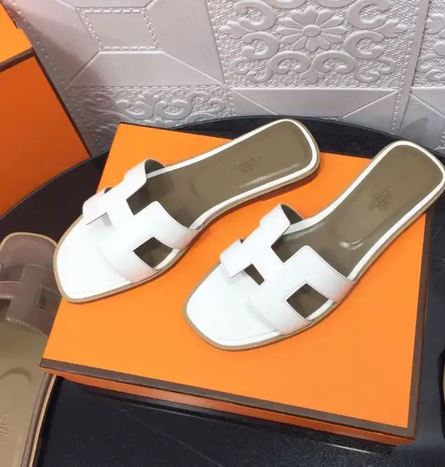 hype Hermes Slippers