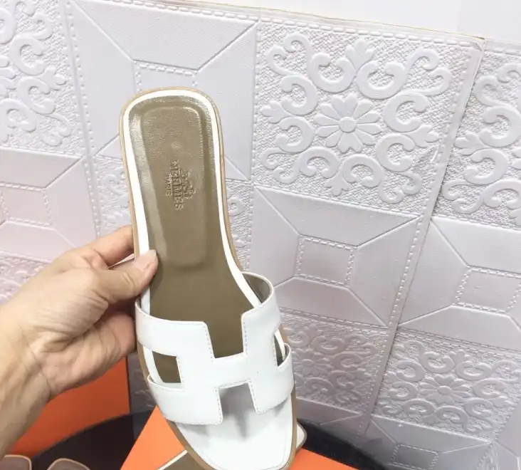 hype Hermes Slippers