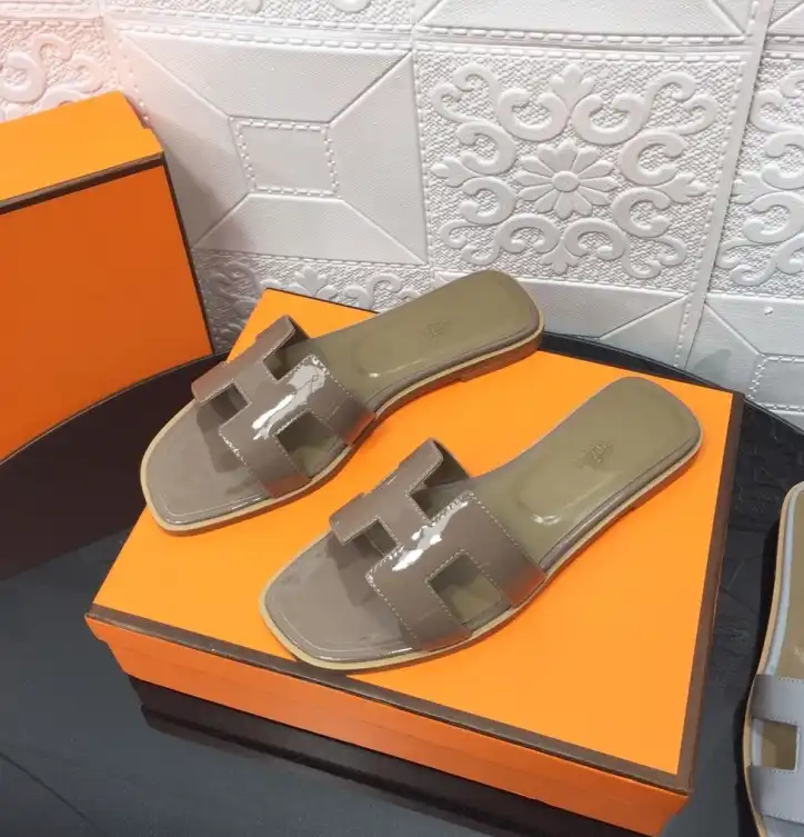 hype Hermes Slippers